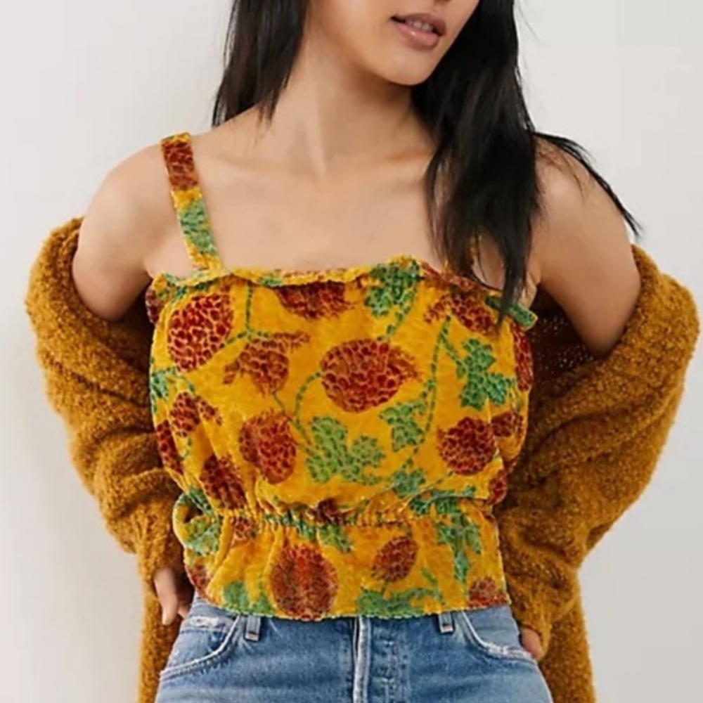 Anthropologie Cherry Print Felipa Cropped Peplum Hem Velvet Tank‎ Blouse Size XS